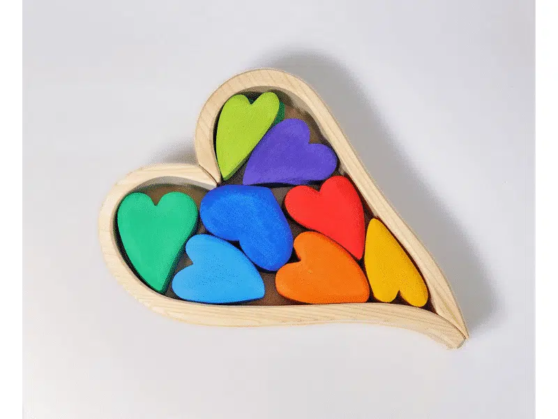 Coeur en bois arc-en-ciel – Grimm’s