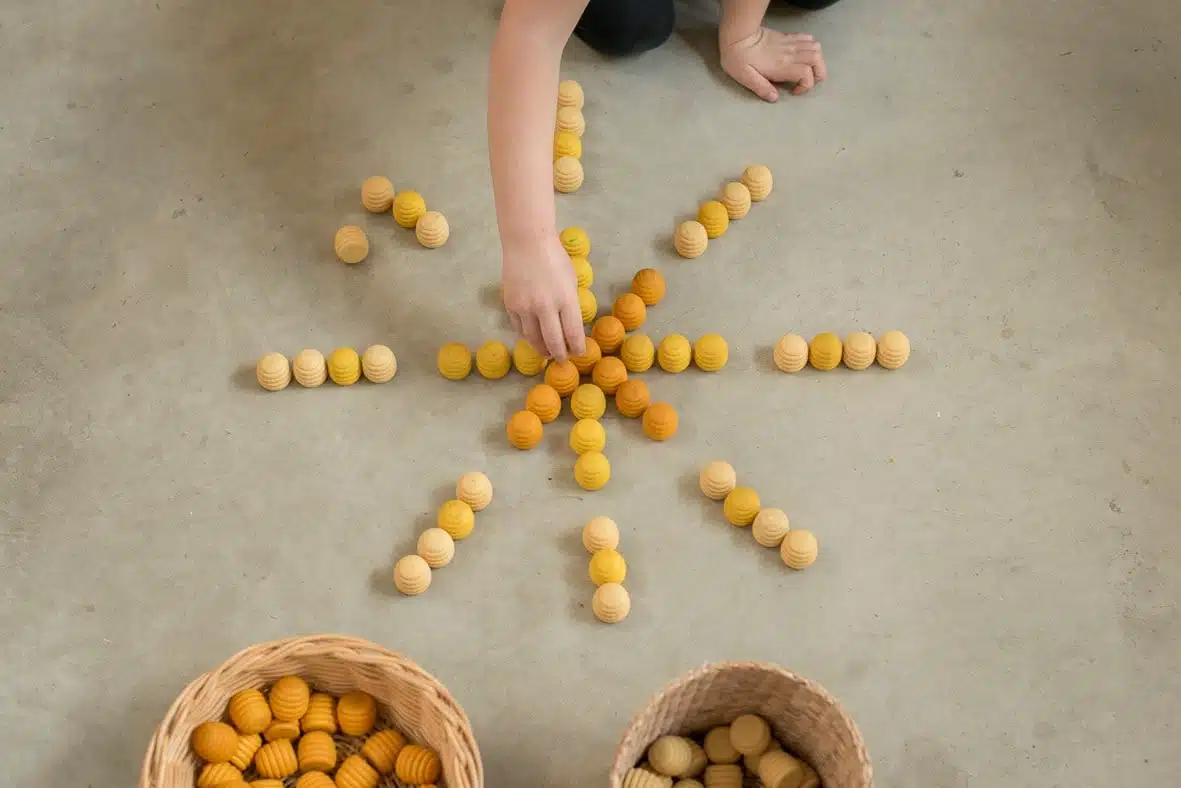 36 Ruches en bois (jaune) – Mandala – Grapat – Image 3