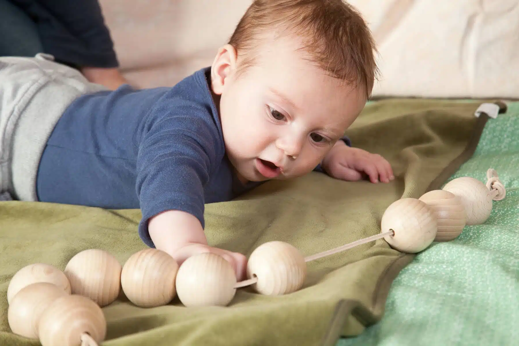 Perles en bois naturel géantes sur cordon – Grapat – Image 2