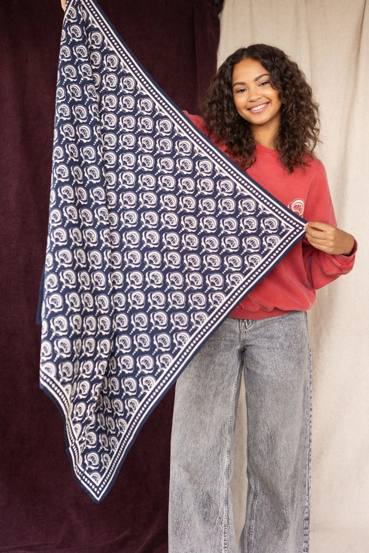 Big Foulard Latika wonderful | navy – Image 2