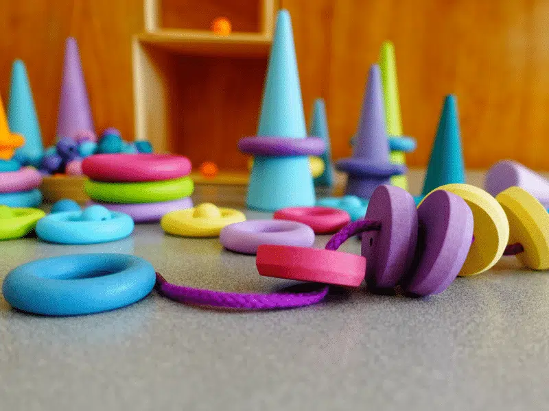 Coffret découverte – Pièces détachées pour un groupe (loose parts) pastel – Image 2