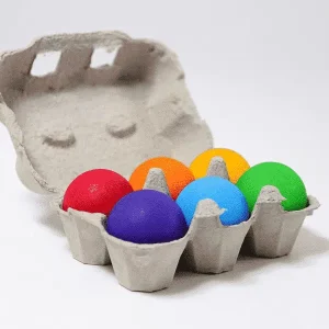 6 balles en bois arc-en-ciel dans une boite d&rsquo;oeufs – Grimm&rsquo;s