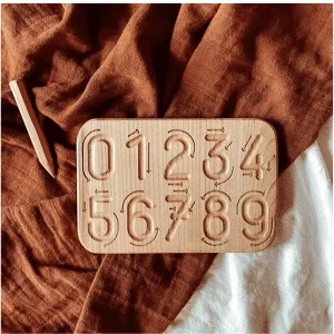 Plateau de chiffres à tracer – Oyuncak House