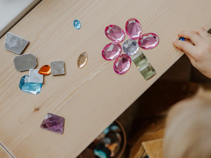 Pierres scintillantes en acrylique géantes – Grimm’s – Image 3