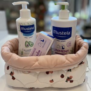 Kit de soins essentiels Mustela + panière de rangement